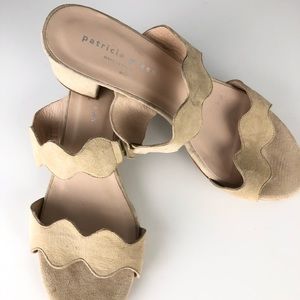 Patricia Green NWOT suede sandals Sz. 9